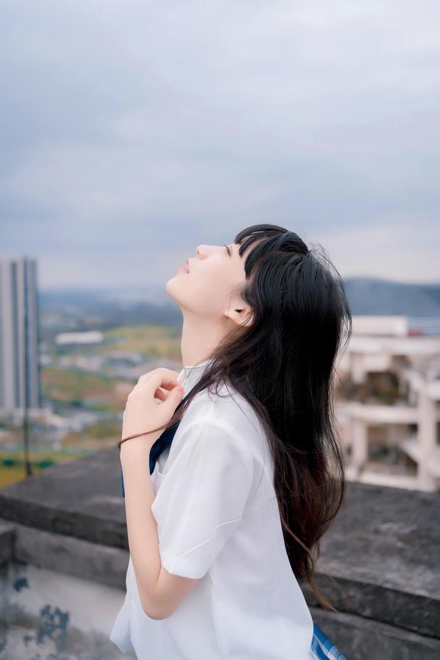 usejan蓝蓝私语jk合集：他用相机记录了他所爱的一切