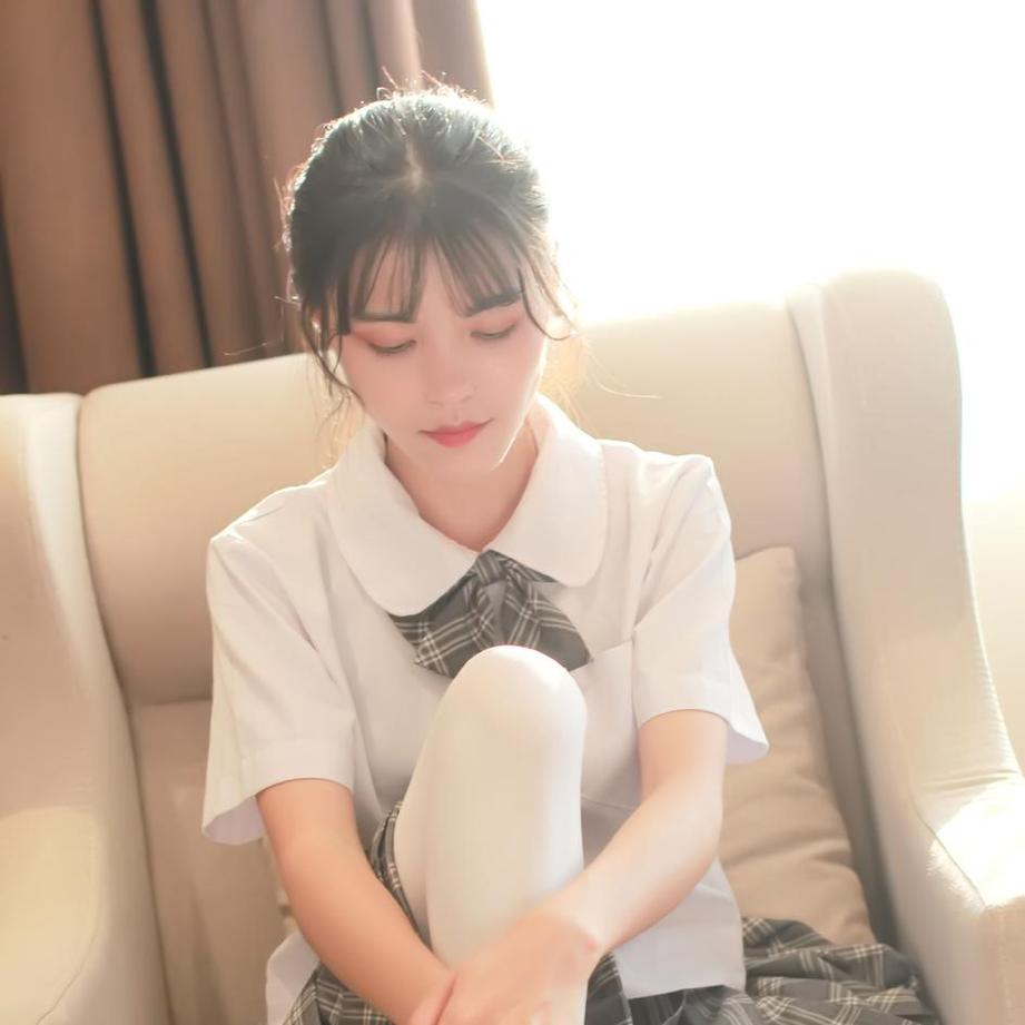 跟随一尾阿梓azusa的指路，体验cos作品的魅力