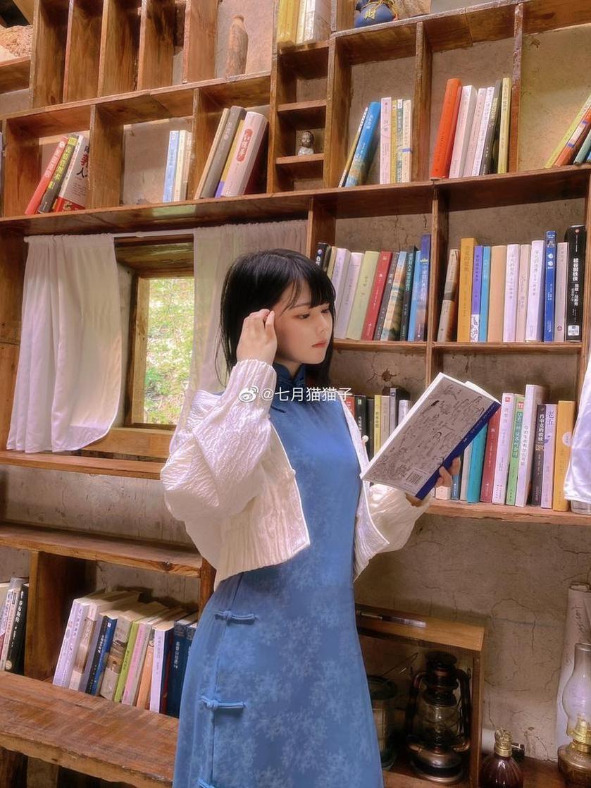 独一无二的cosplay风格，七月喵子壁纸合集中的图包绝对让你的屏幕“自闭”