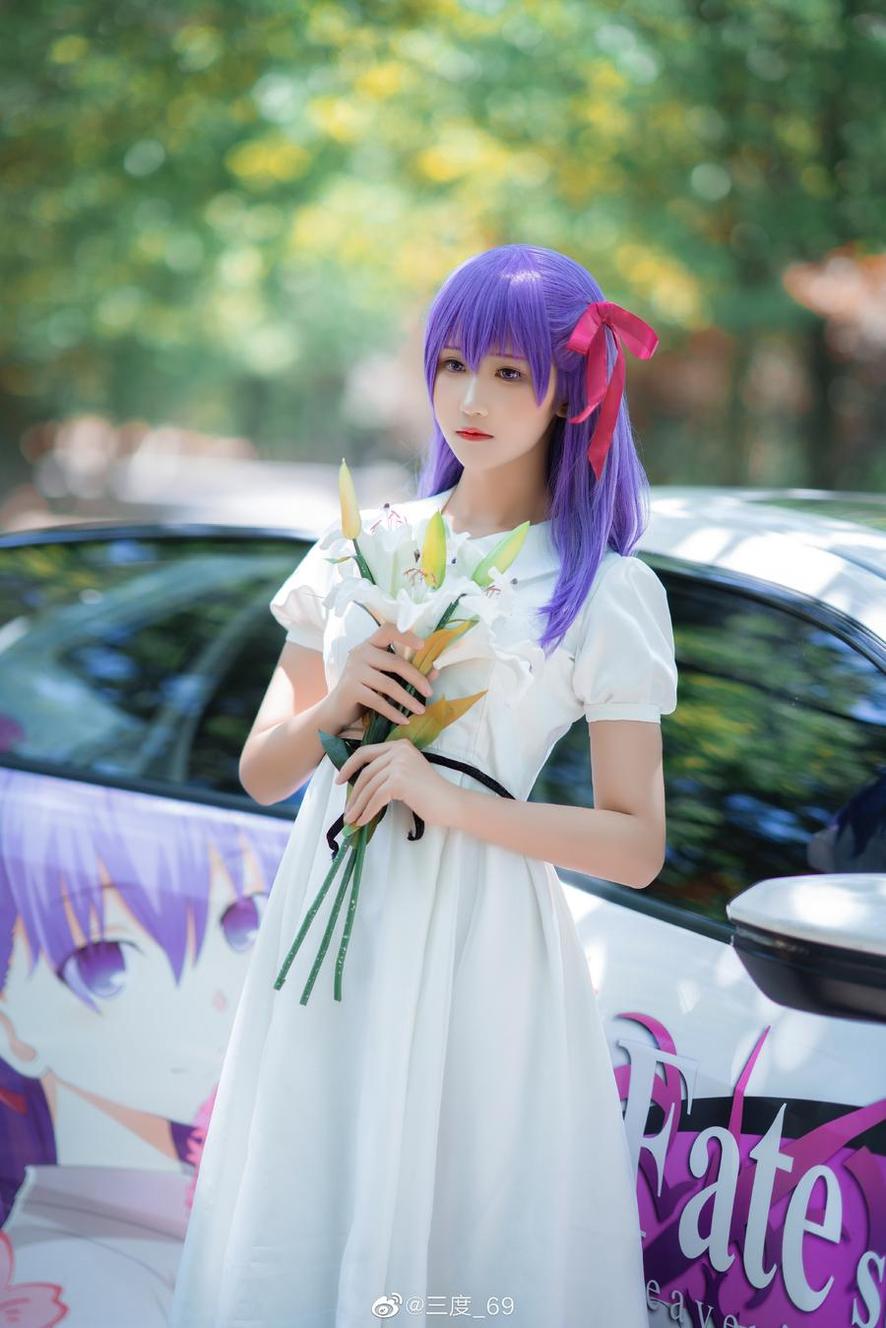 三度69 三度69黑色眼罩的cos合集,打破次元壁的魅力展现。