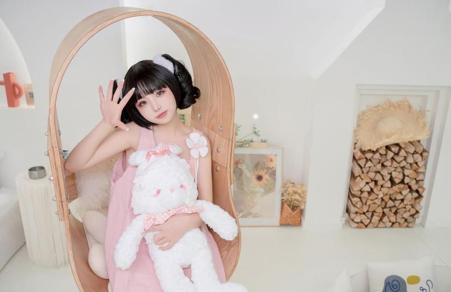 喵小吉胡桃仙的cos作品图包，爆棚分享