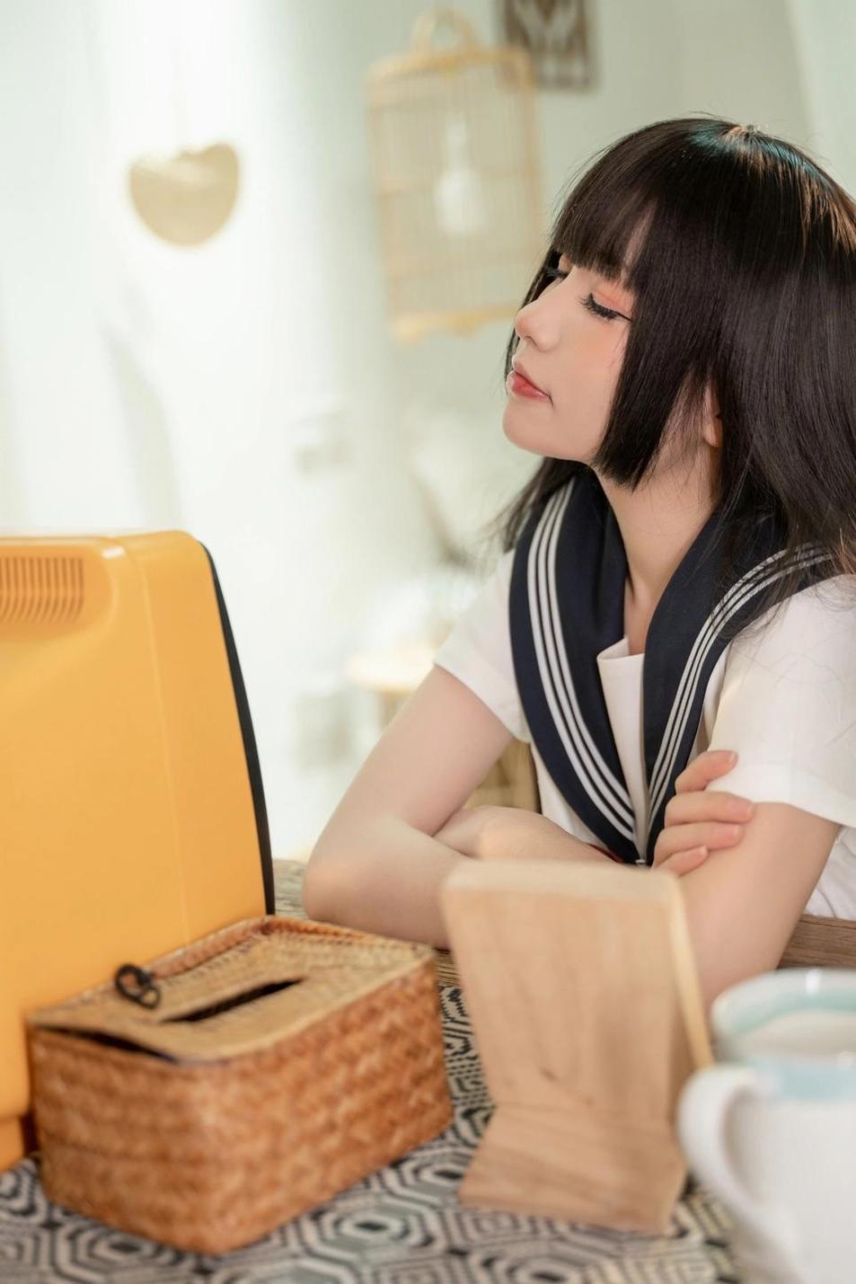 喵小吉原神纳西妲：清新摄影风，带您领略原图的美丽。