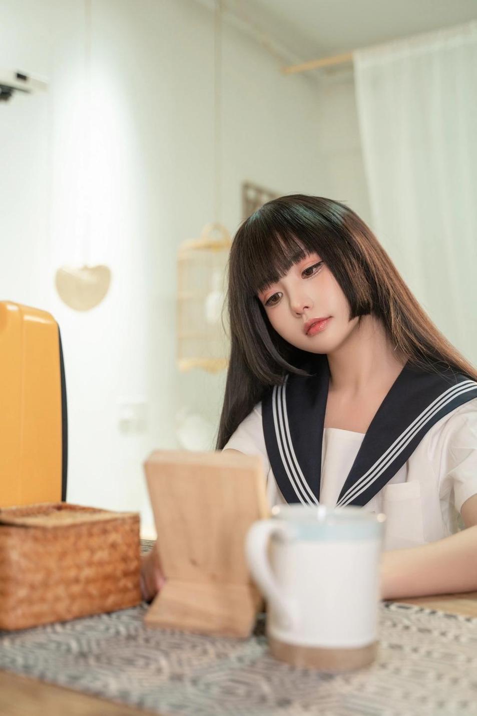 爆吉少女喵小吉永劫无间：耐人寻味的摄影艺术