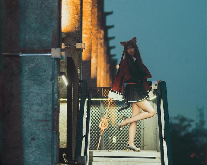 如月灰 如月灰蓝白竞泳,唯美图包定制呈现。