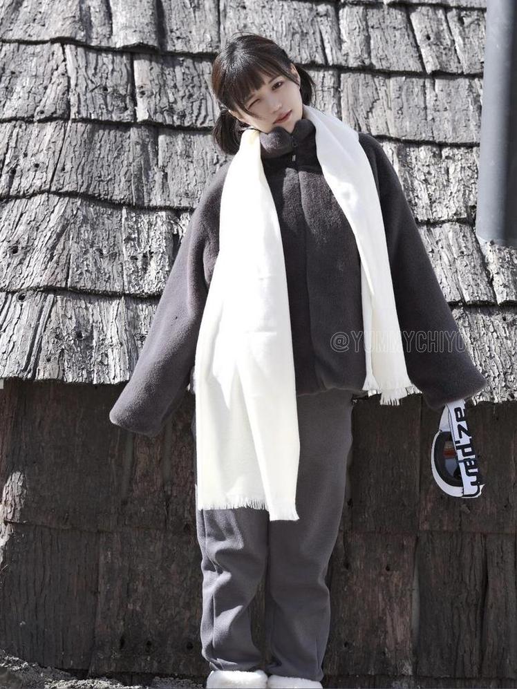 用艺术清醒去面对内心，小仓千代黑历史中的照片带给人最独特的体验。