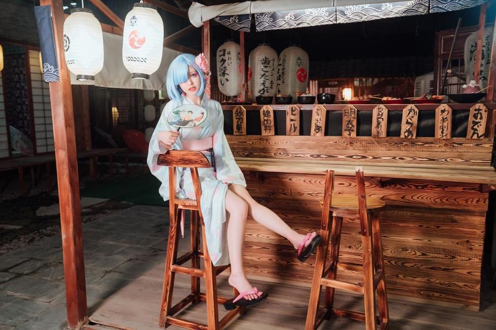 晕崽 晕崽小樱花原图cos绝美画面,让人沉醉在别样的世界