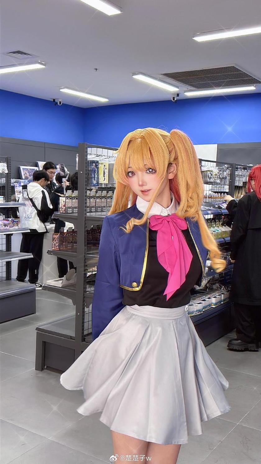楚楚子 惊艳全网的美图,楚楚子晴cos形象超越原作