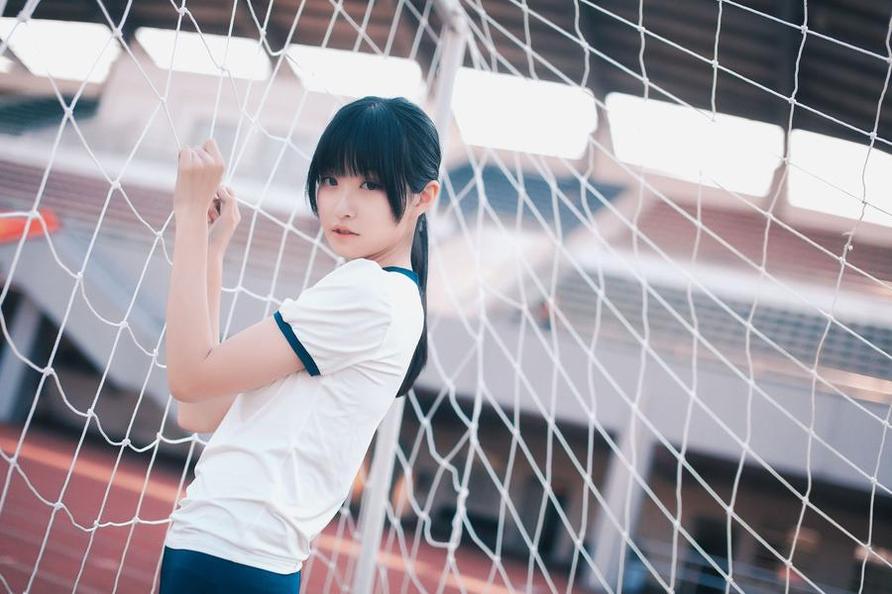 沧霁桔梗个人介绍：她的图包已经成为我的收藏宝库