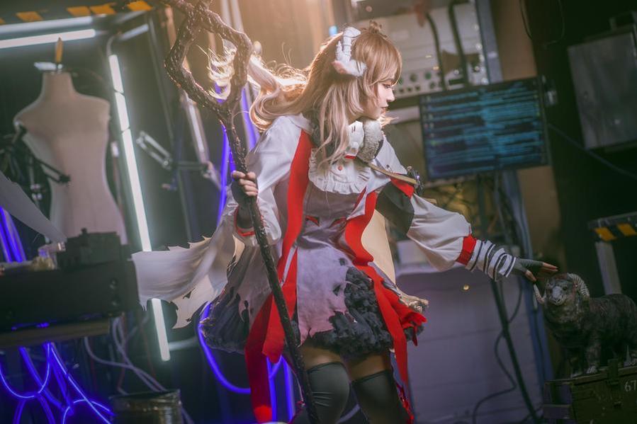 渊秧 渊秧cos图片:高清无删原图欣赏