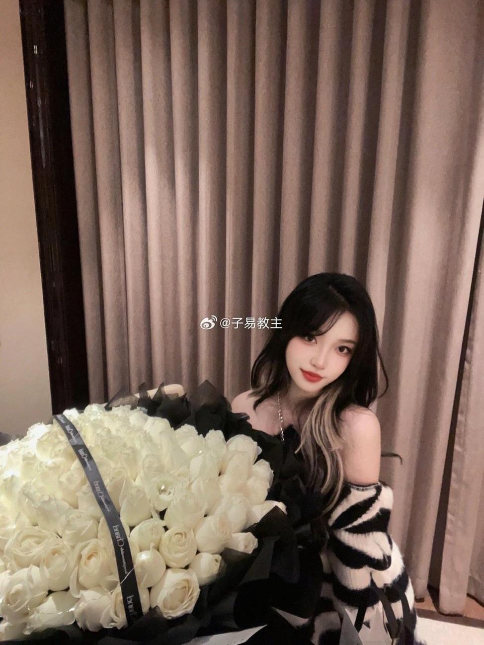 白易子教主 邀你一起欣赏白易子教主bilibili特别推出的cos作品合集