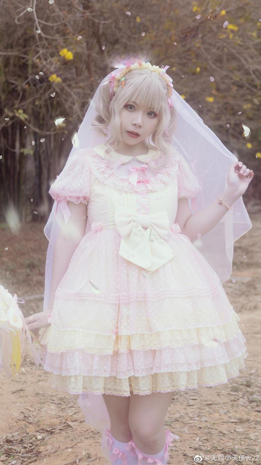 自闭颜球球 自闭颜球球微博小号,发布最新的cos合集