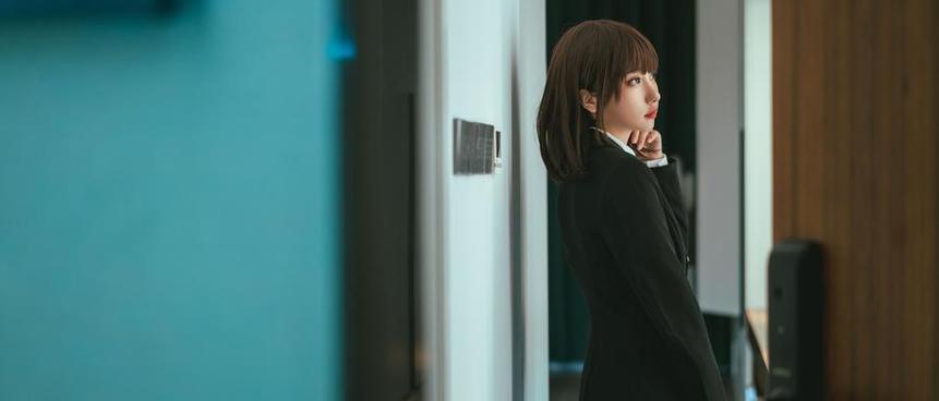 万物可爱，蠢沫沫作品创可贴之图片依次陈列。