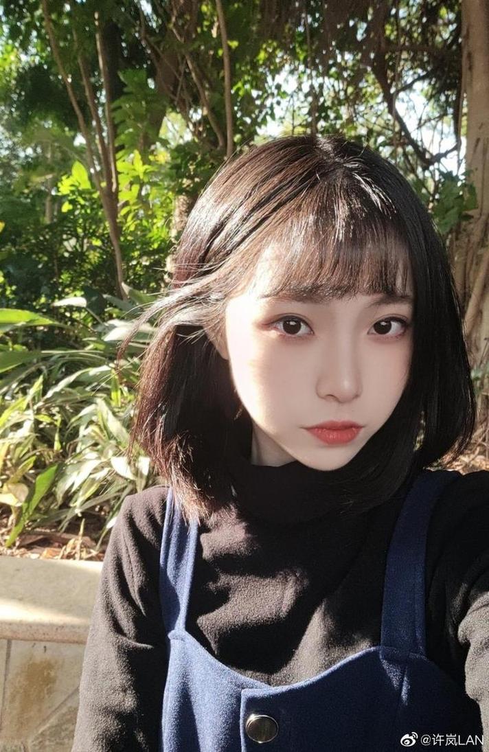 狂拍许岚lan《暗黑修女》原图，满足你的视觉享受。