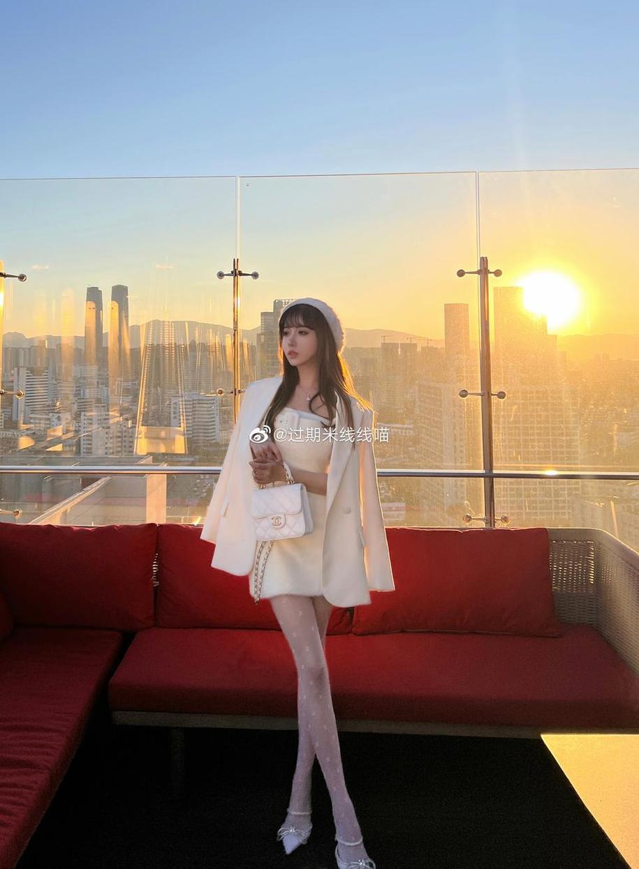 一组又一组，当代cos界经典之作—过期米线凡尔赛公主图包欣赏