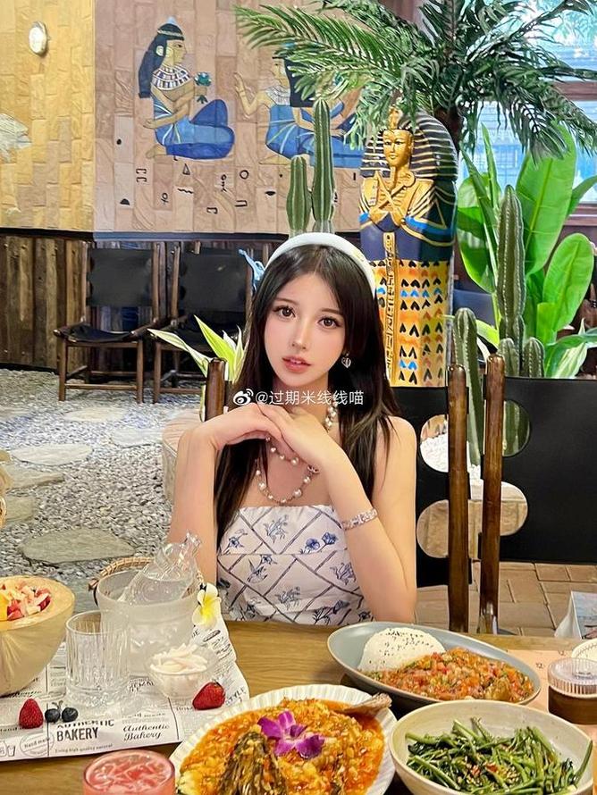 「过期米线线喵作品免费」图包合集，不容错过的cos精选