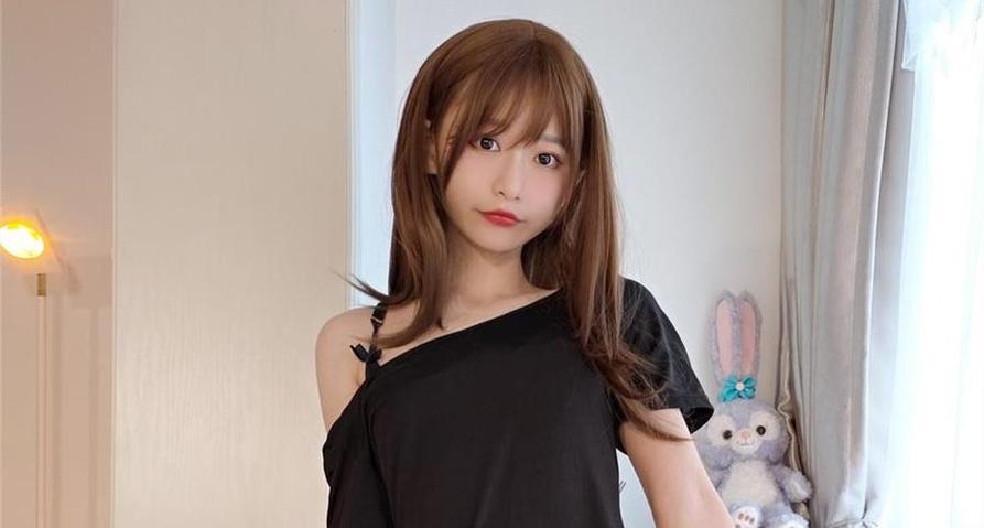 迷之呆梨免费图cosplay合集，挑战极致造型与体验