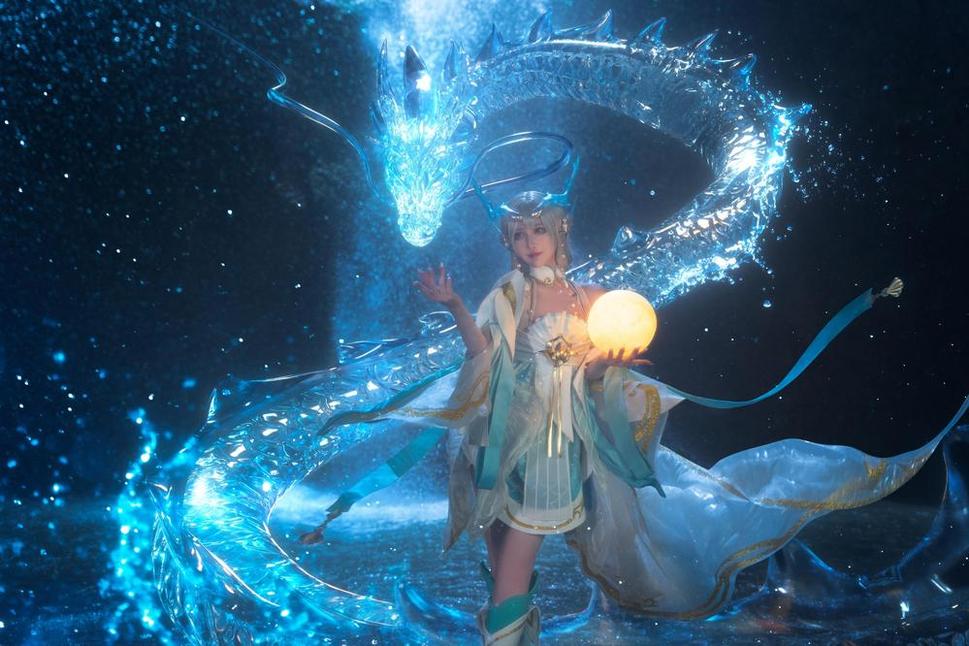 身穿战袍的露儿大魔王cos雷电将军：摄影大师化身战场，大片精品奉上。